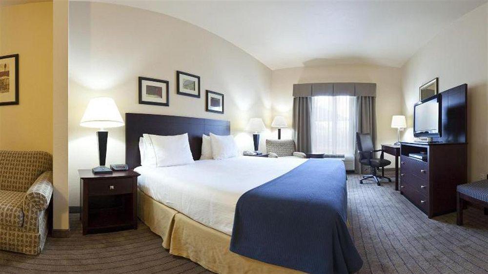 Holiday Inn Express Hotel & Suites Marshall By Ihg Экстерьер фото