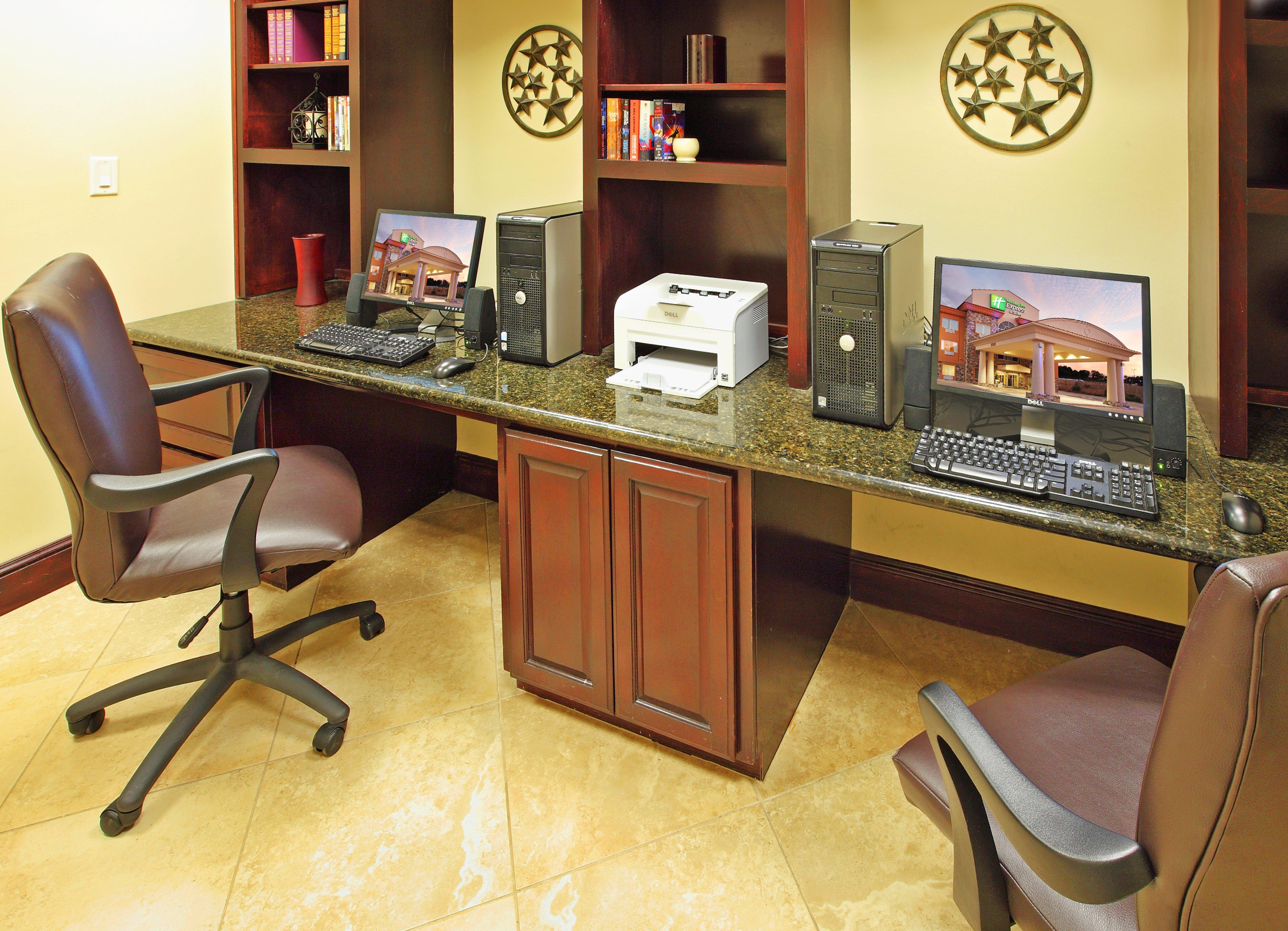 Holiday Inn Express Hotel & Suites Marshall By Ihg Экстерьер фото