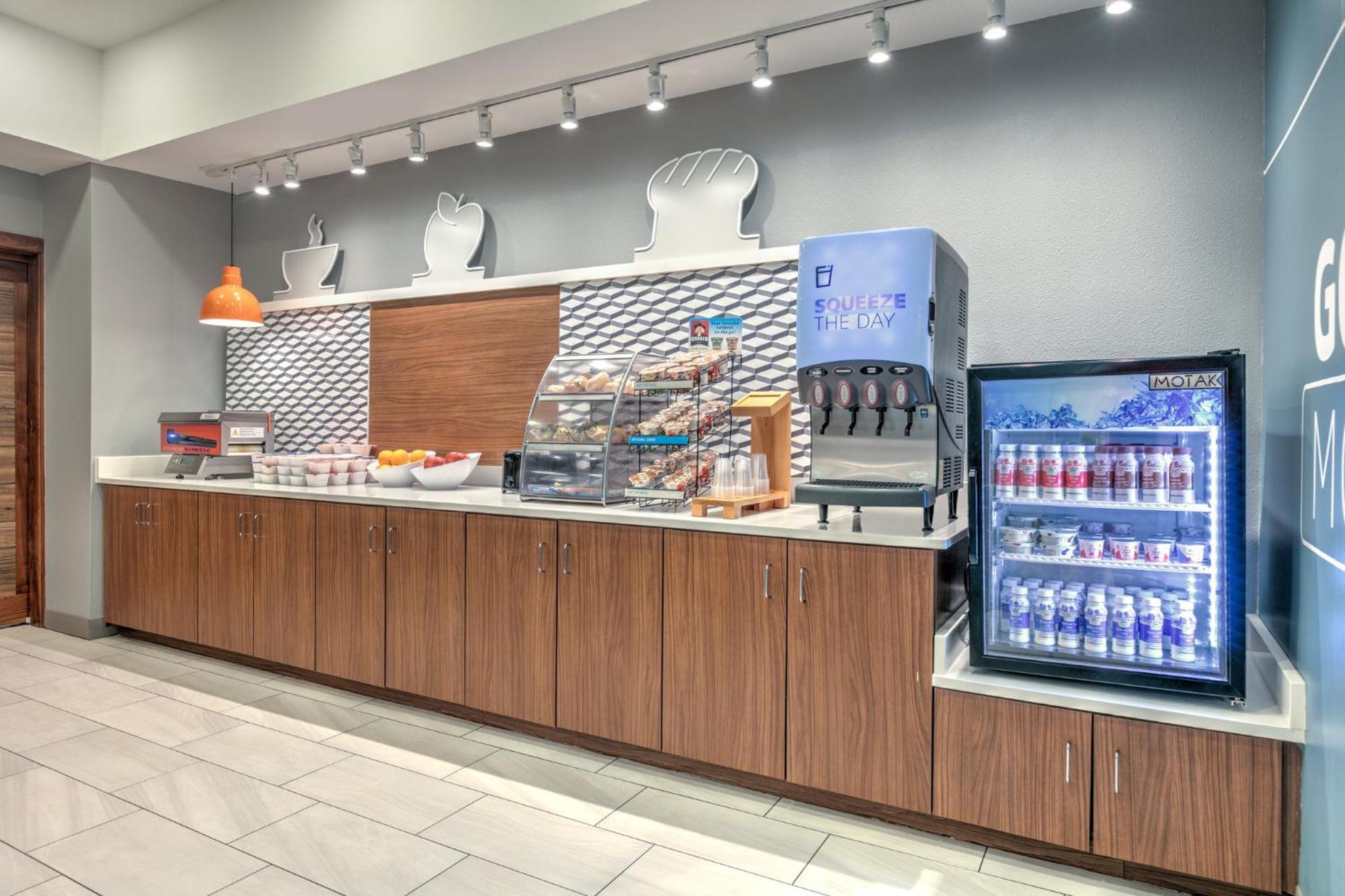Holiday Inn Express Hotel & Suites Marshall By Ihg Экстерьер фото