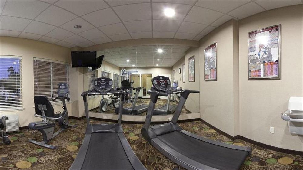 Holiday Inn Express Hotel & Suites Marshall By Ihg Экстерьер фото